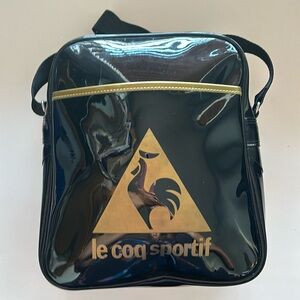 Le Coq Sportif Shoulder Messenger Bag Black/Gold